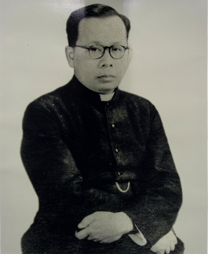 Pater N. Drityarkara, SJ (arsip Perpustakaan USD)