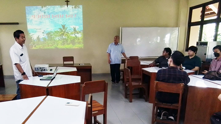 Dosen Pembimbing, Dedy Tri Kuncoro dan para mahasiswa mata kuliah Ecodupreunership