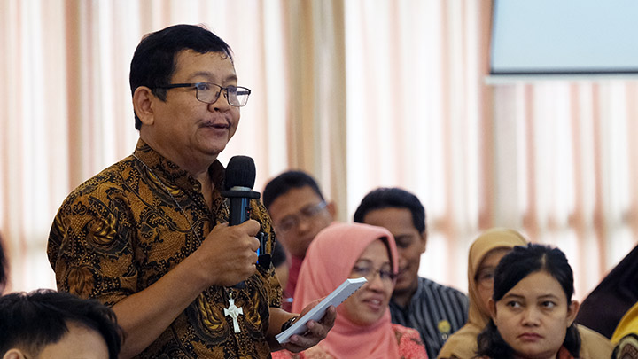 Evaluasi Magang PLP bersama Kepala Sekolah Mitra (dok. Humas) Evaluasi Magang PLP bersama Kepala Sekolah Mitra (dok. Humas)