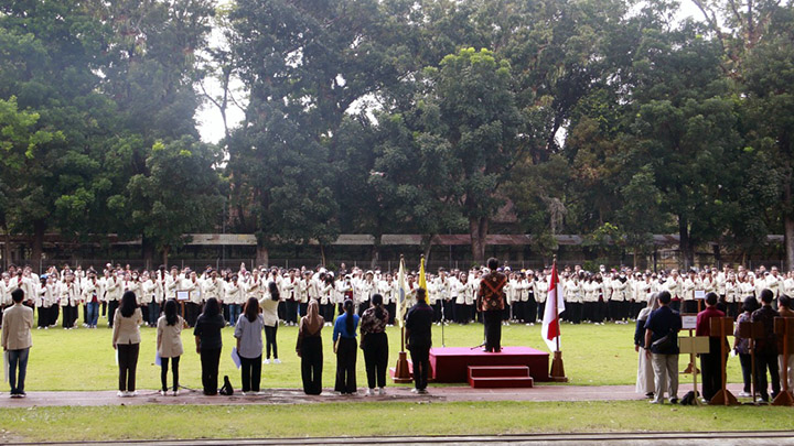 Suasana Upacara Pelepasasn KKN Angkatan 66 Suasana Upacara Pelepasasn KKN Angkatan 66