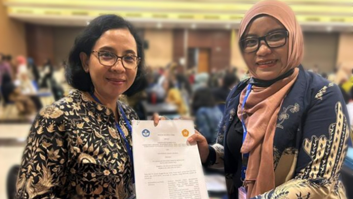 Wakil Rektor IV dalam acara penandatanganan PKS Program Praktisi Mengajar - dok. pribadi Wakil Rektor IV dalam acara penandatanganan PKS Program Praktisi Mengajar - dok. pribadi