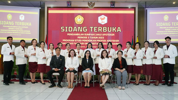 Para Apoteker Baru berfoto bersama dengan Ketua Program Studi Pendidikan Profesi Apoteker, Dekan Farmasi, Wakil Rektor III USD dan Perwakilan Pengurus IAI dalam Pengambilan Sumpah dan Janji Apoteker F. Farmasi USD, Kamis, 30 November 2023 (foto: Panitia) Para Apoteker Baru berfoto bersama dengan Ketua Program Studi Pendidikan Profesi Apoteker, Dekan Farmasi, Wakil Rektor III USD dan Perwakilan Pengurus IAI dalam Pengambilan Sumpah dan Janji Apoteker F. Farmasi USD, Kamis, 30 November 2023 (foto: Panitia)
