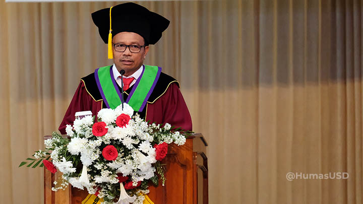 Pengukuhan GB, Prof. Concilianus Laos Mbato, M.A., Ed.D (dok. Humas)