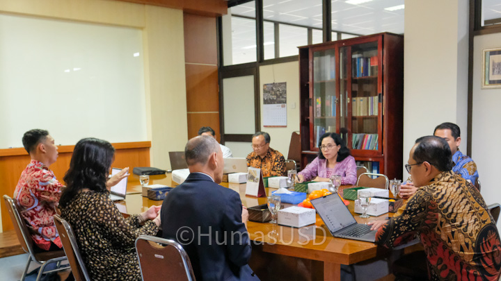 Dok Humas USD X