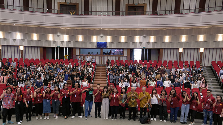 Para narasumber dan peserta FCH2 di Auditorium Driyarkara, Sabtu, 11 Mei 2024