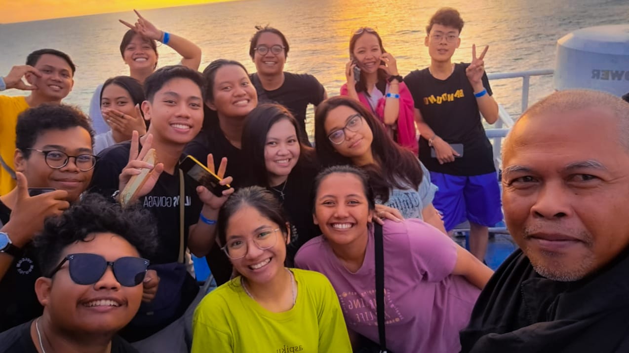 15 mahasiswa peserta KKN 67 yang diterjunkan di Kab. Ketapang (dok JJ) X