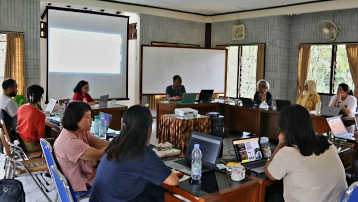 Suasana lokakarya hari pertama, 31 Jan 2024. (Dok foto: Ombri) X