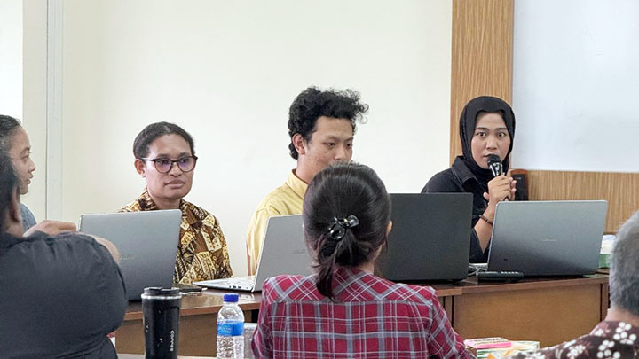dok. Magister Sastra USD dok. Magister Sastra USD