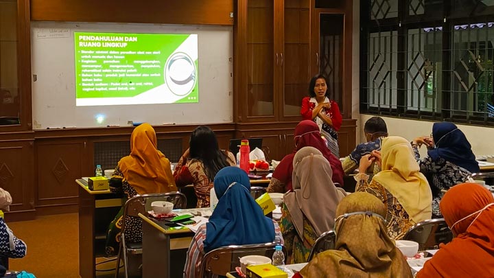 Pelatihan Peracikan Obat bagi Apoteker Puskesmas (dok. PIPO) Pelatihan Peracikan Obat bagi Apoteker Puskesmas (dok. PIPO)
