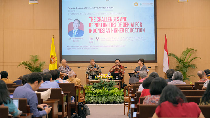 Simposium &ldquo;The Challenges and Opportunities of Gen AI for Indonesian Higher Education&rdquo;, Kamis 13 Juni 2024 (dok. Humas USD)