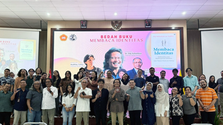 Bedah Buku Bedah Buku