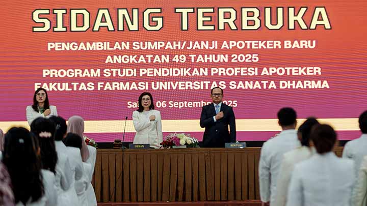 Pengambilan Sumpah Apoteker Angkatan 49 (6/9). dok. Humas USD Pengambilan Sumpah Apoteker Angkatan 49 (6/9). dok. Humas USD