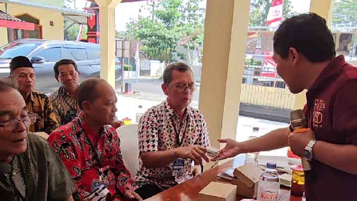 Pengabdian Masyarakat Lansia Fakultas Vokasi USD (dok. FV) Pengabdian Masyarakat Lansia Fakultas Vokasi USD (dok. FV)