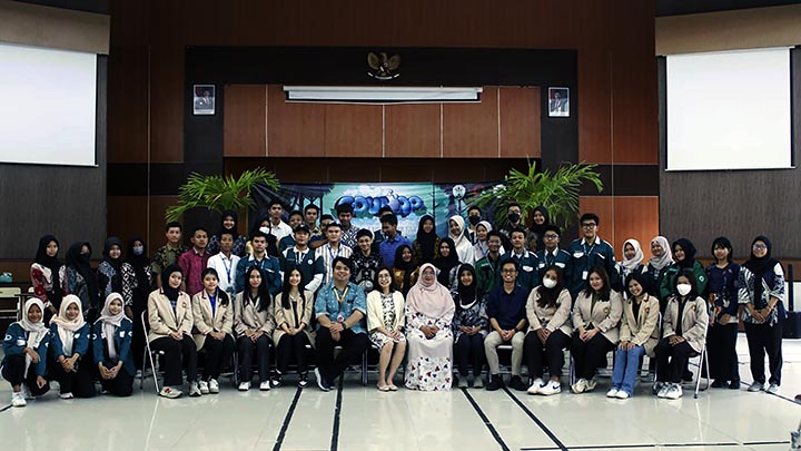 Workshop Pembuatan Sabun Organik di SMK SMTI Yogyakarta (2/2) -dok. Farmasi Workshop Pembuatan Sabun Organik di SMK SMTI Yogyakarta (2/2) -dok. Farmasi
