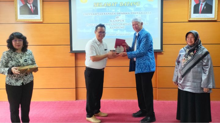 MAGISTER BINDO MAGISTER BINDO
