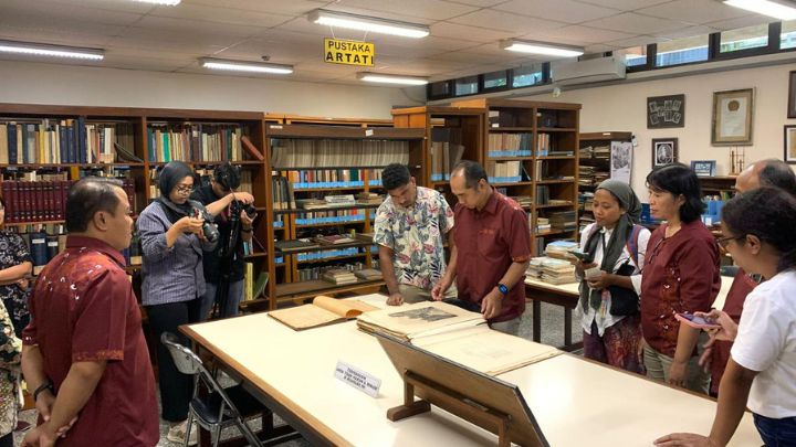 Pelatihan Pengelolaan Perpustakaan bagi Pustakawan Xanana Gusm&atilde;o Reading Room, Timor-Leste 14-20 Mei 2025