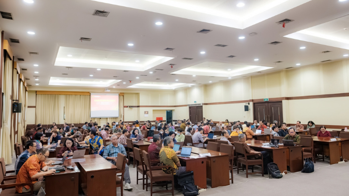 Suasana Ruang Seminar Driyarkara dalam Studi Pejabat 1