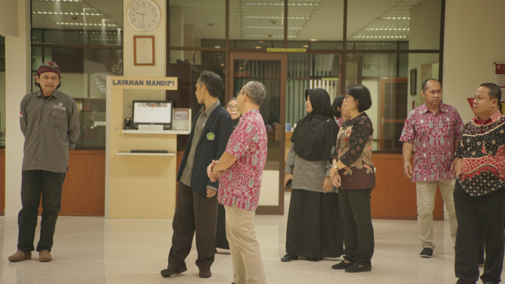 Mengelilingi Perpustakaan USD 2
