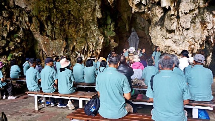 Mengunjungi Gua Maria Tritis Gunungkidul Ziarek Purna Karya USD