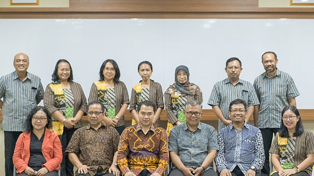 Tim Asesor LAMDIK bersama WR 1, Dekan FKIP dan Jajaran Prodi P.Bio - dok. Humas dok. Humas USD