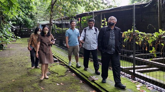 Tim Asesor LAMDIK mengunjungi Pusat Studi Lingkungan - dok. Humas USD Tim Asesor LAMDIK mengunjungi Pusat Studi Lingkungan - dok. HUmas USD