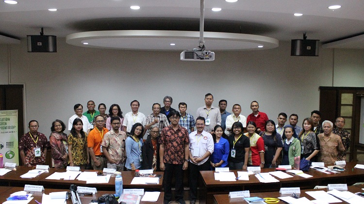Green Entrepreneurship Training (GET) Se-Kevikepan DIY - Angkatan X (Hari Ketiga)  :: Magister Manajemen
