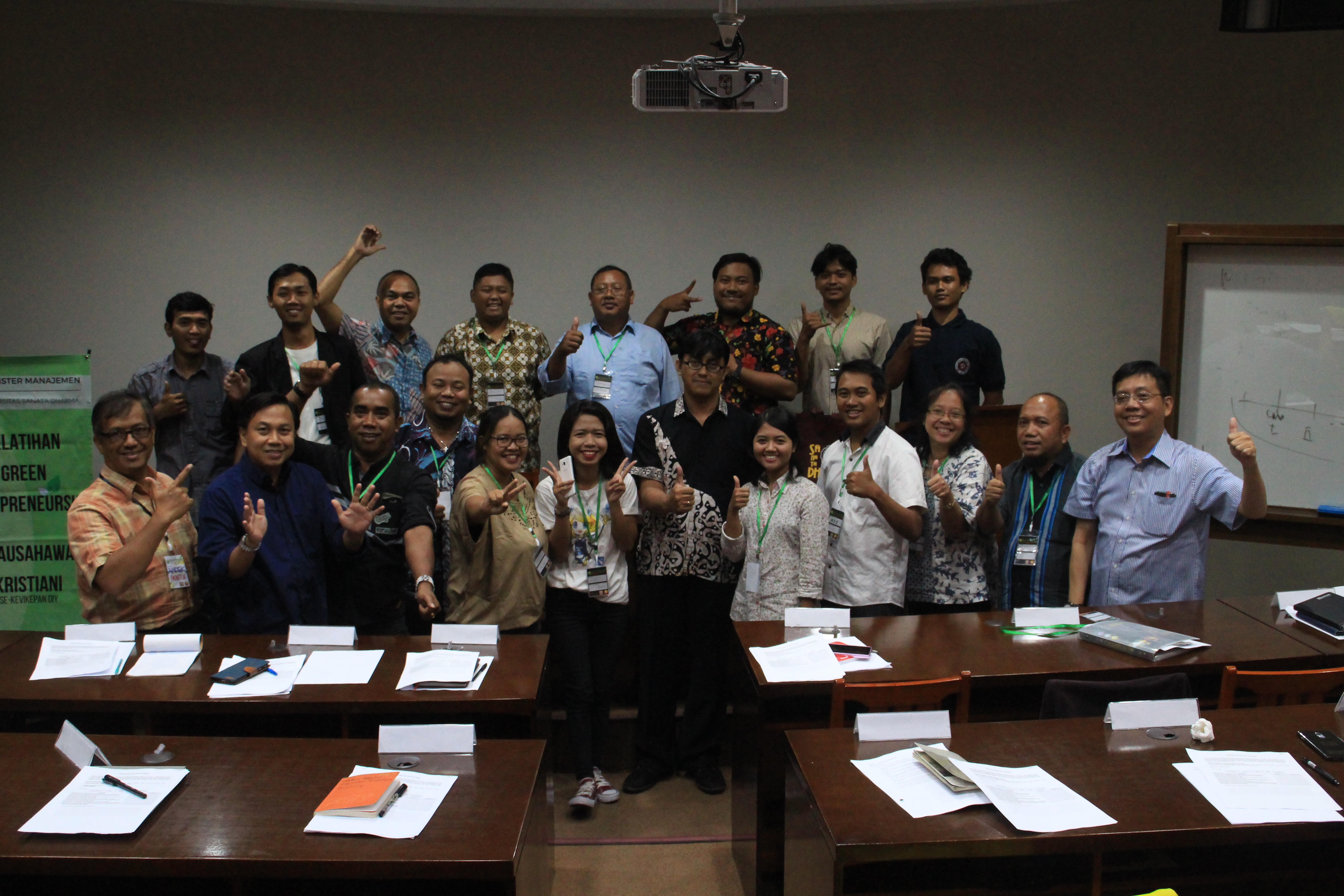 Green Entrepreneurship Training (GET) Angkatan 5 - Hari Ketiga :: Magister Manajemen