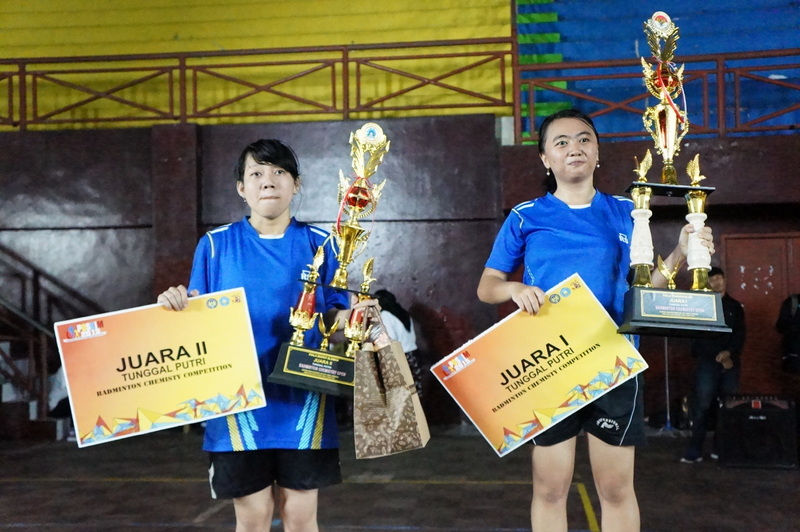 All FST Sanata Dharma Final pada Kompetisi Badminton Chemistry Open 2015 :: Fakultas Sains dan Teknologi USD Yogyakarta