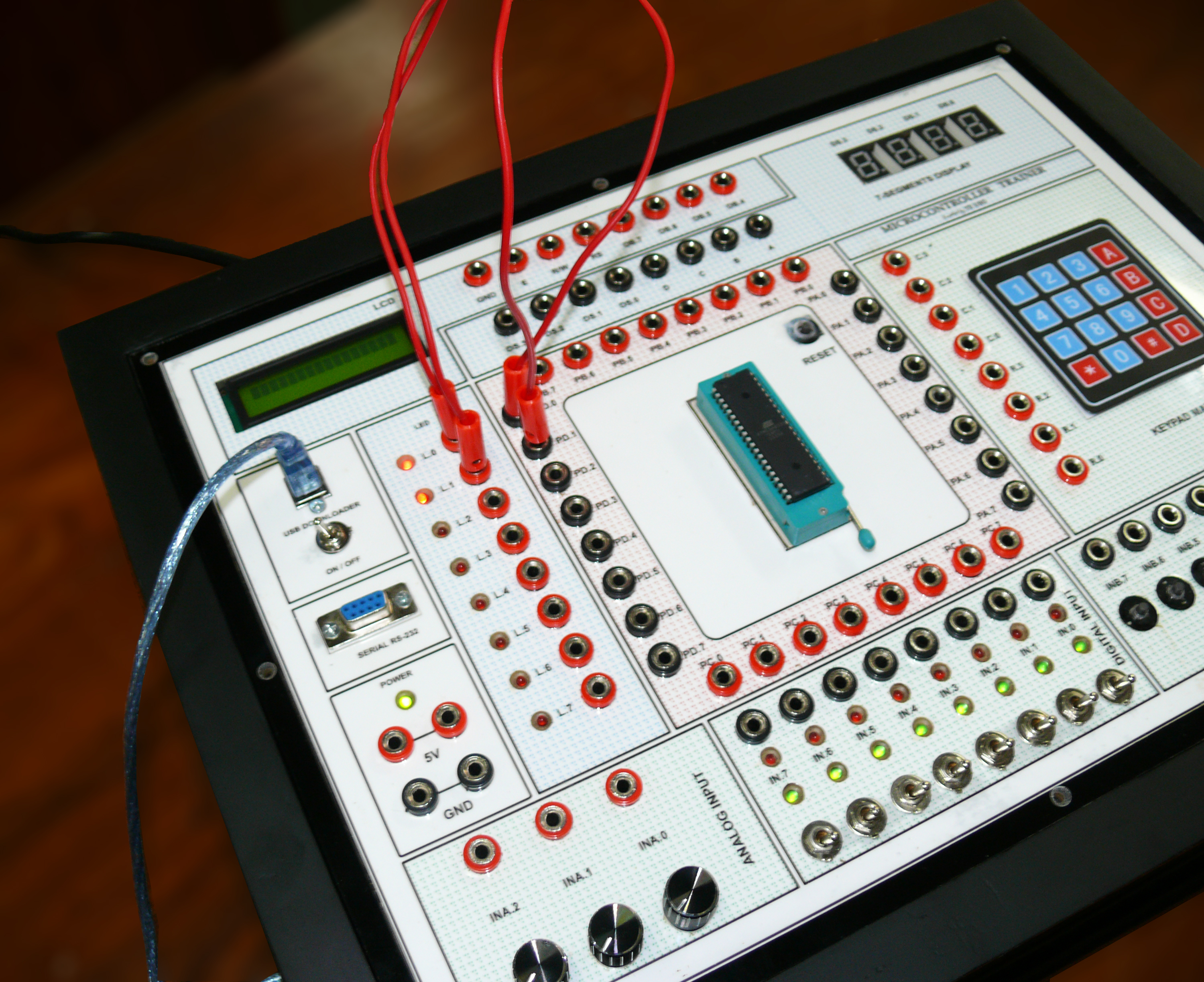 Microcontroller Trainer | Sains dan Teknologi - Teknik Elektro